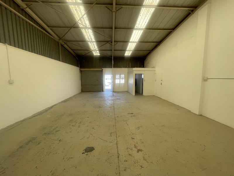 To Let commercial Property for Rent in Walmer Eastern Cape